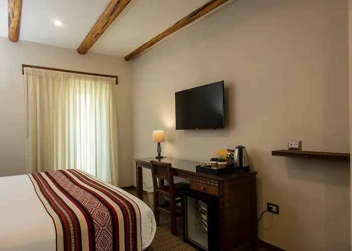 Del Pilar 5*