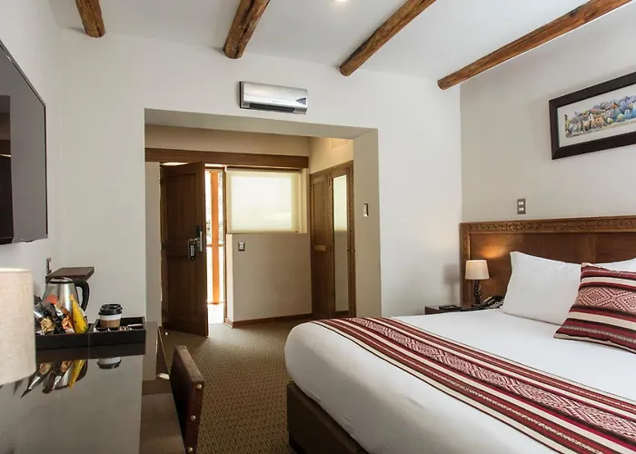 Del Pilar 5*