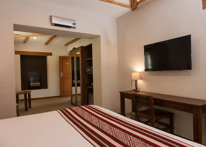 Hotel Del Pilar