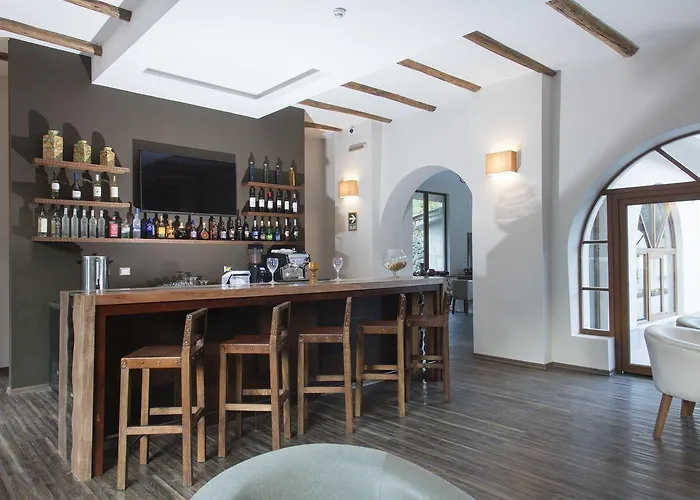 Hotel Del Pilar 5*