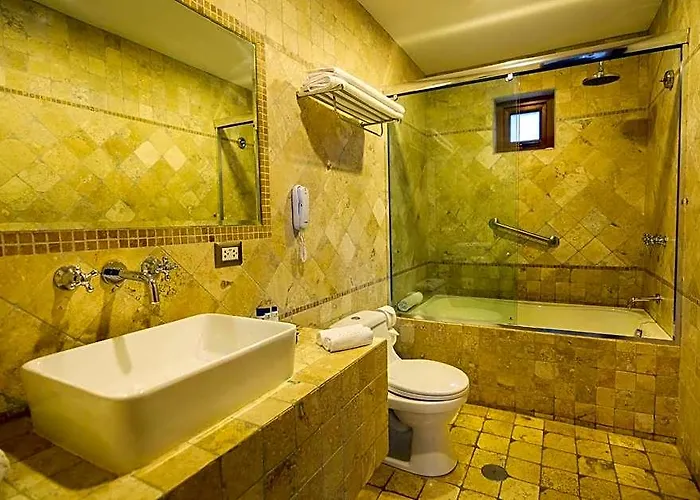 Hotel Del Pilar