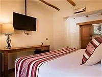 Hotel Del Pilar 5*